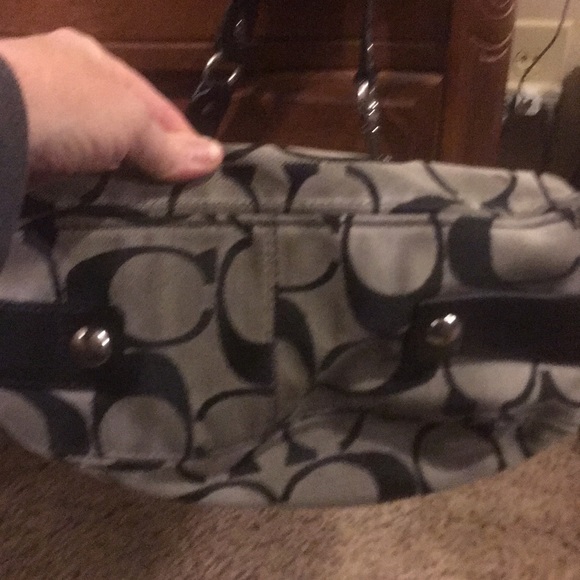 Purse - Picture 2 of 3